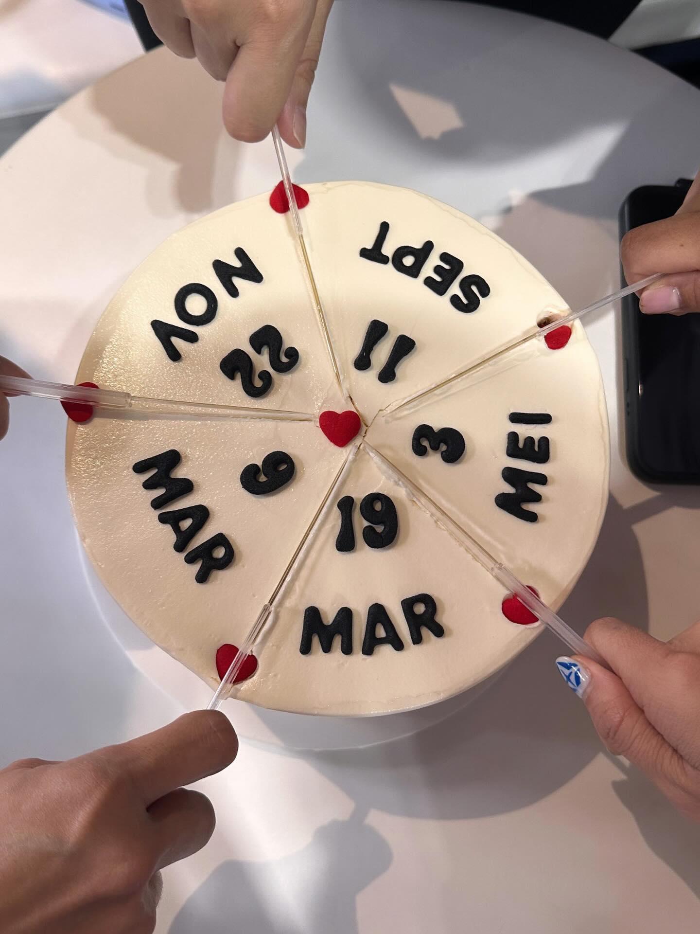 Share Date Cake — Korean Aesthetic Cake by Elena Kitchen