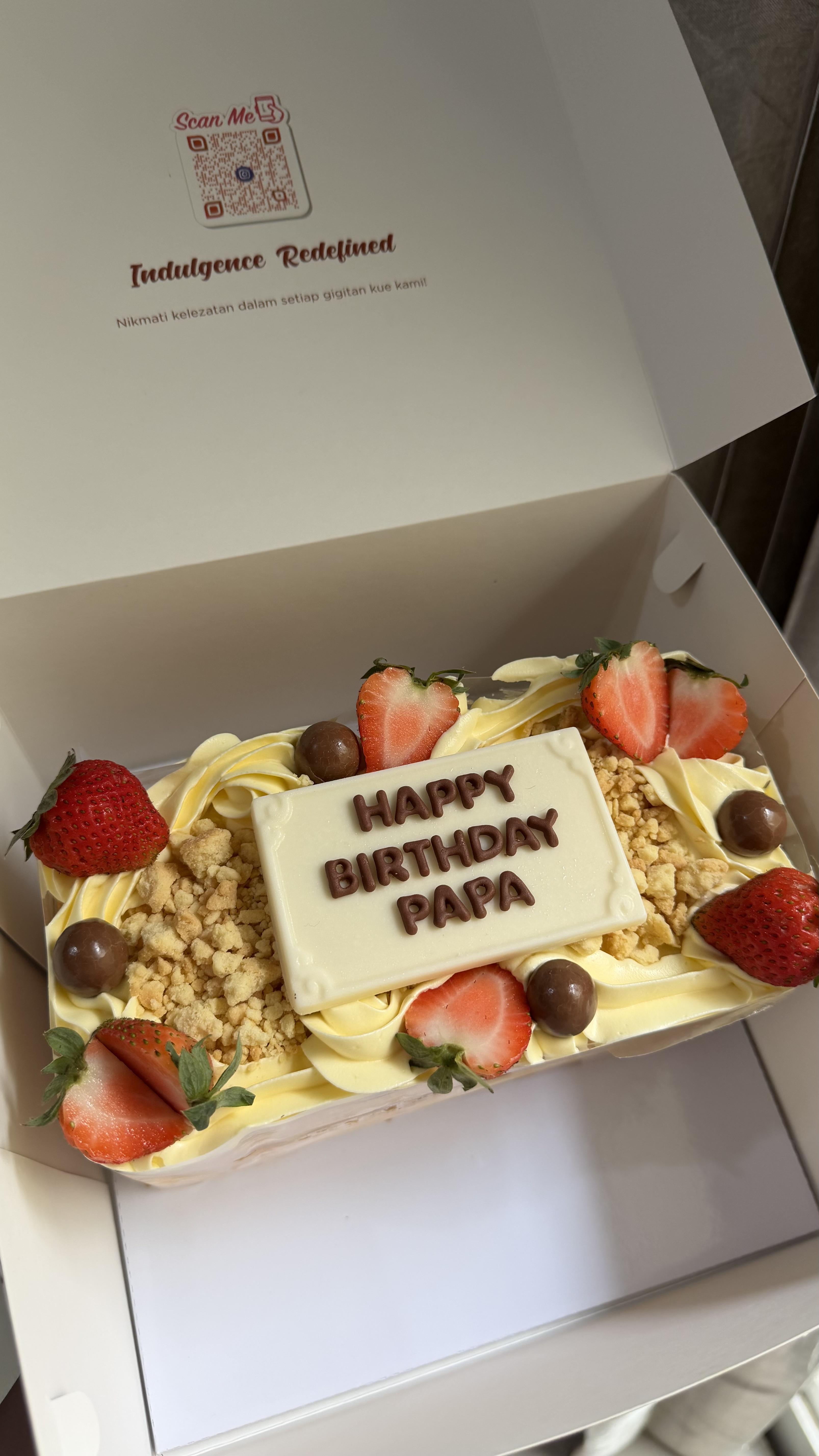 Nastar Crumble Bento Cake – Birthday Papa — Custom Cake by Elena Kitchen